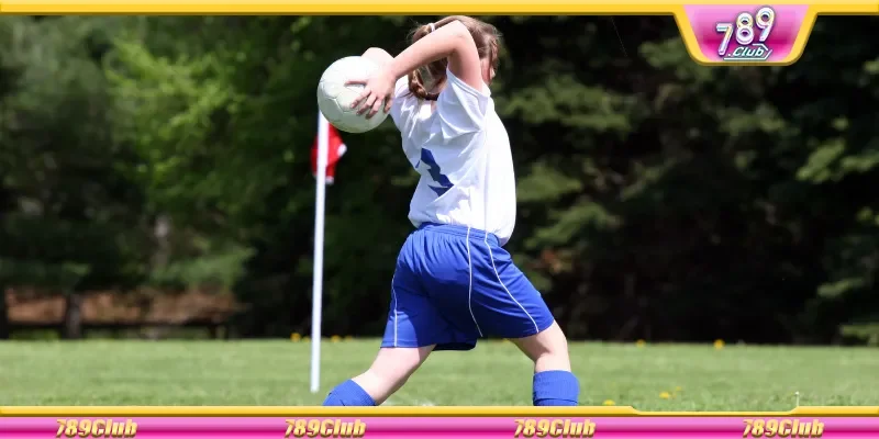 Kèo ném biên trong bóng đá – cơ hội để người chơi nâng cao tỷ lệ thắng